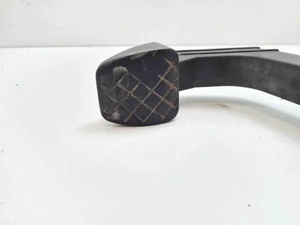 Kupplungspedal Volkswagen Amarok 2011 2H0721059B image 2