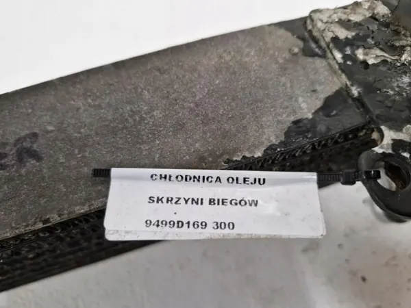 Mitsubishi Outlander III Öljynjäähdytin OEM 9499D169 image 10