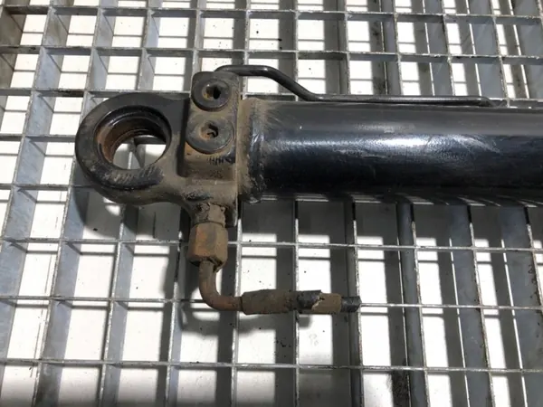 OEM LORK-2341-537133 Cabinehefcilinder Scania P,G,R,T image 3