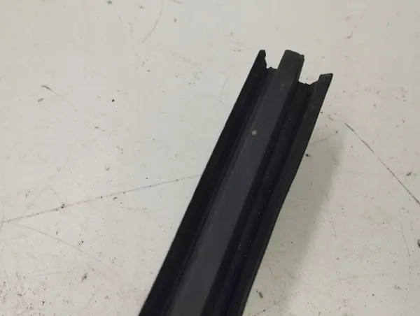 Joint vitre AMD79997 OEM porte arrière gauche image 6