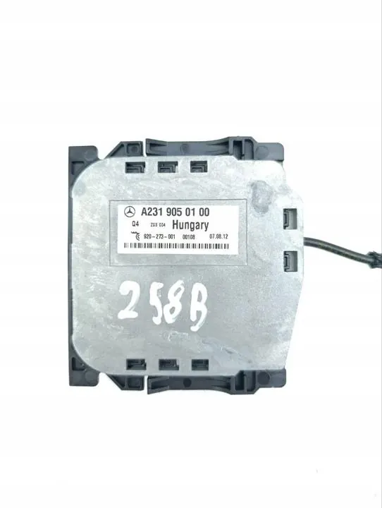 Mercedes-Benz antennivahvistin OEM A2319050100 image 9