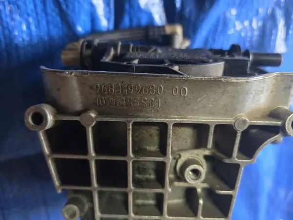 Caja Filtro Combustible OEM 9683199680 Ford 2.0 TDCI image 8