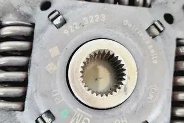 Kit de embreagem OPEL ASTRA K 1.4L 2019 image 3