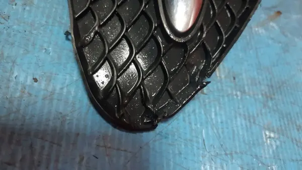 Grille de pare-chocs Mercedes B w246 A2468852822 image 2