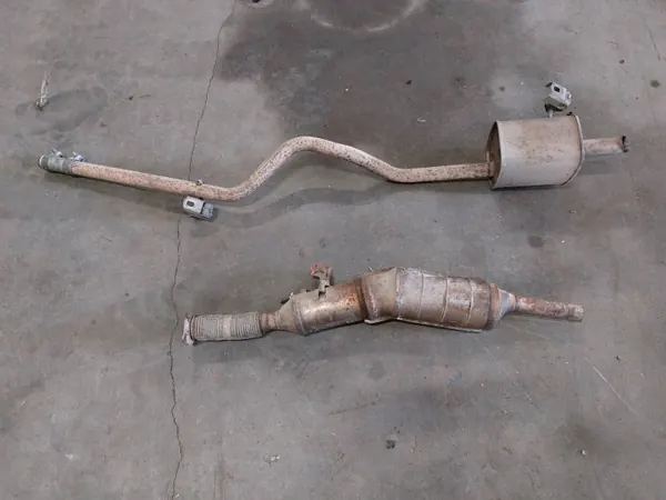 OEM 203000932R Kompletter DPF Auspufftopf image 2