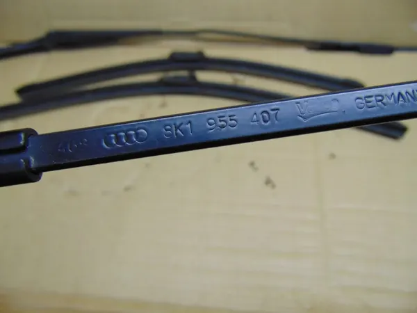 Audi A5 8T Ruitenwisserarmen Set 8K1955407A 8K1955408B image 2