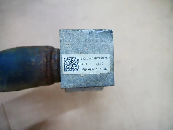 SEAT LEON VW SKODA Braccio di Controllo Anteriore Sinistro OEM 1K0407151BD image 3