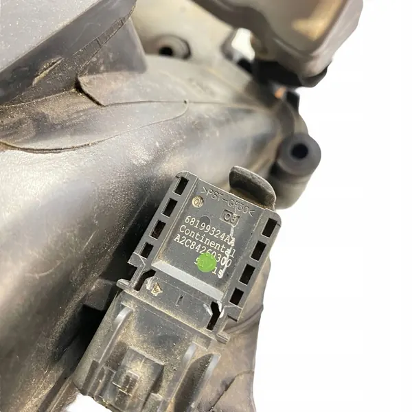 Dodge Durango 2016 Coletor de admissão OEM 68199324AA image 9