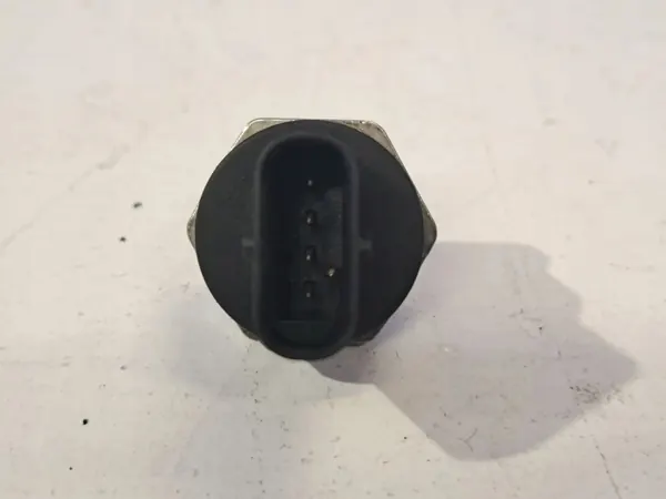 Bränsletrycksensor OEM 0261545102 för Mercedes-Benz image 4