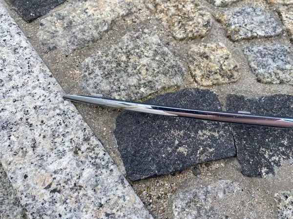 MERCEDES CLASSE B LISTELLO CROMATO ANTERIORE DESTRO 1698851374 image 3