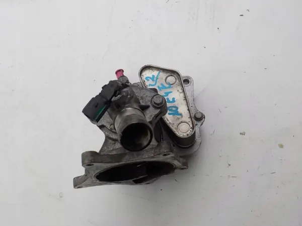 MG ZS 20r 1.0 T-GDI 10E4E Oljefilterbas - Begagnad image 4