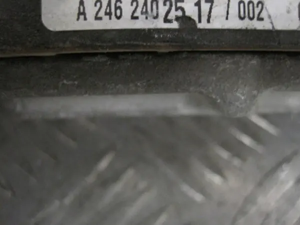 Motorfäste OEM A2462402517 för Mercedes B-klass image 6