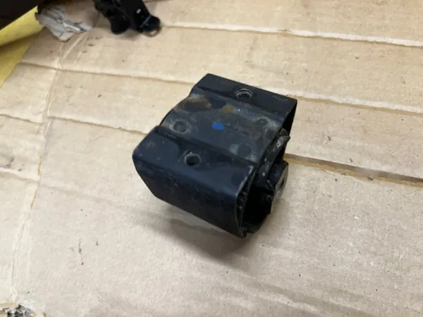 Suporte OEM Mercedes G63 AMG W463 para redutor image 3