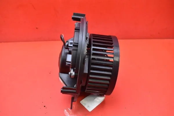 Bläserventil OEM 3Q1819021A för VW Passat B8 image 4