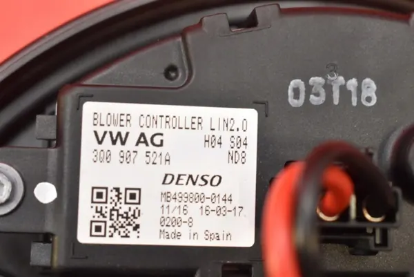 Bläserventil OEM 3Q1819021A för VW Passat B8 image 7