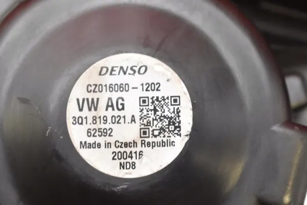 Bläserventil OEM 3Q1819021A för VW Passat B8 image 8