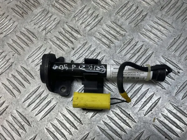 BMW OE 7418200 Rechter motorkapactuator X6 G06 image 3