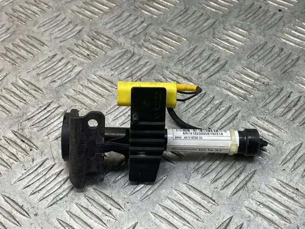 BMW OE 7418200 Rechter motorkapactuator X6 G06 image 6