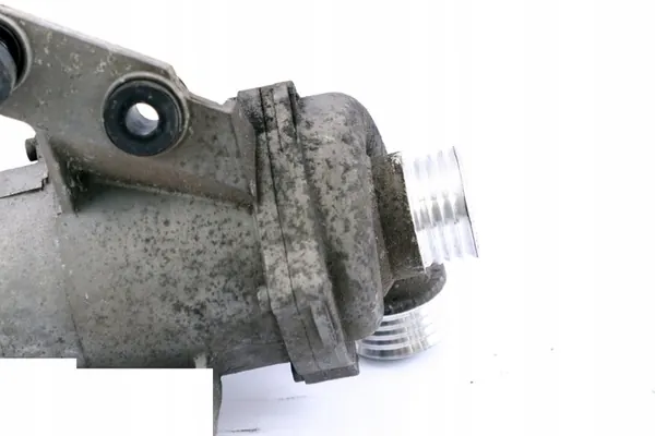 BMW Waterpomp N43 OEM 7547883 image 3