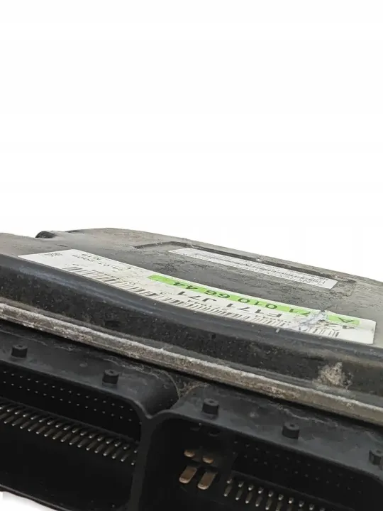 Unidad de Control del Motor ECU OEM A2711532391 Mercedes image 3