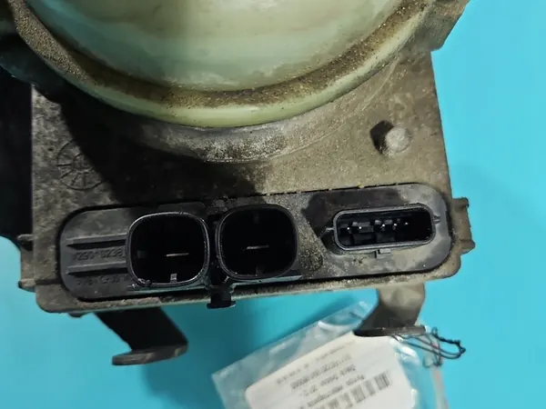 Bomba de direção assistida Dacia Dokker 1.3 TCE image 3