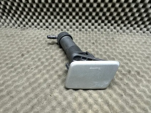Buse de lave-phare Nissan OEM 28655AU300 image 2