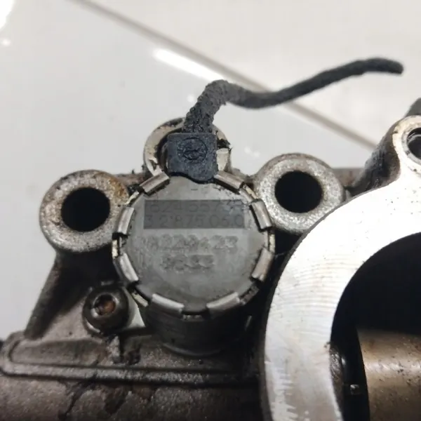 Nissan Oliepomp OEM 150126230R/150100347R Gebruikt image 9