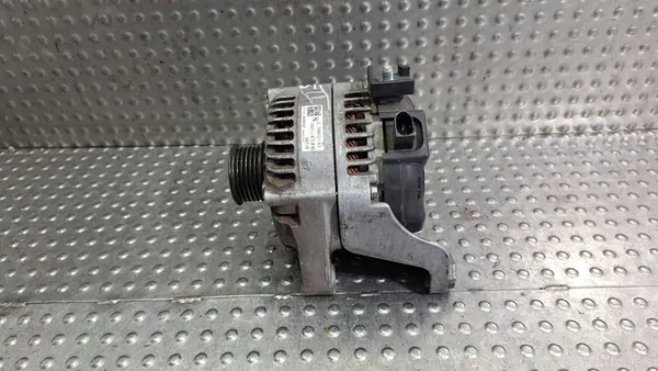 Vaihtovirtageneraattori BMW X1 (F48) 2.0L diesel 2016 image 2