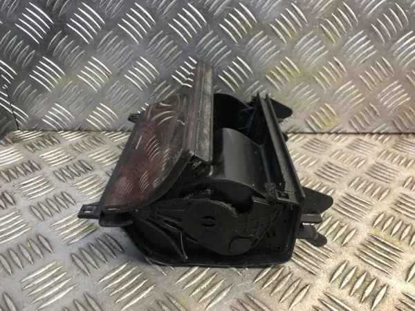 Aschenbecher Mercedes-Benz E W210 OEM MDY20969 image 4