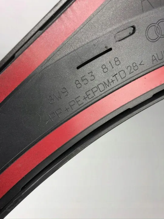 Audi OE 8W9853818 Baveuse de Garde-Boue image 3