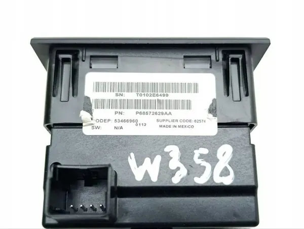 Jeep USB-Eingabegerät OEM 68572629AA - Gebraucht image 4