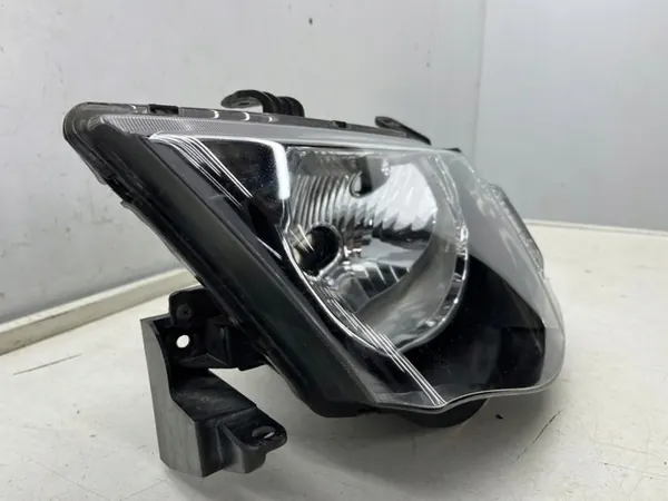 Faros izquierdo Mitsubishi L200 KA KB 05-10r. H4 OEM 8301b461 image 2