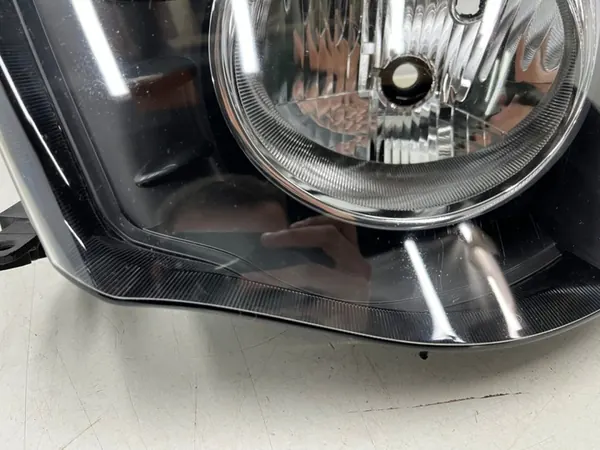 Faros izquierdo Mitsubishi L200 KA KB 05-10r. H4 OEM 8301b461 image 5
