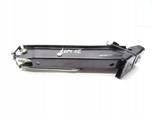 VW Tiguan I 5N Macaco OEM 5N0011031A - Usado image 5