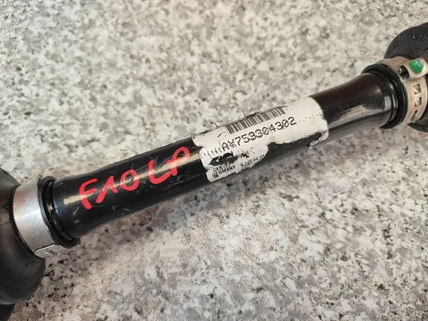 BMW F10 F11 Vänster Framdrevaxel XDrive 7593043 image 4