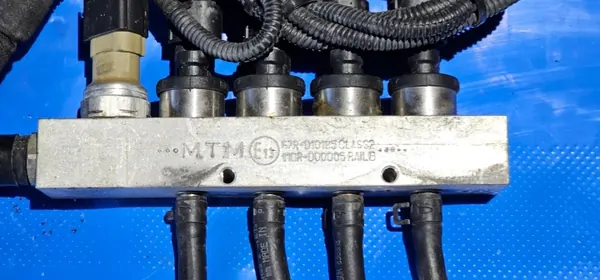 Rampe d'injection GPL OEM 67R010185 - Occasion image 4