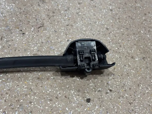Manguera Lavafaros BMW OEM 7357350 - Usado image 5
