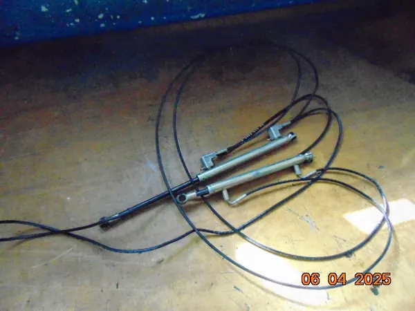 BMW E46 Cabrio Dakcilinder & Leidingen - Gebruikt OEM image 2