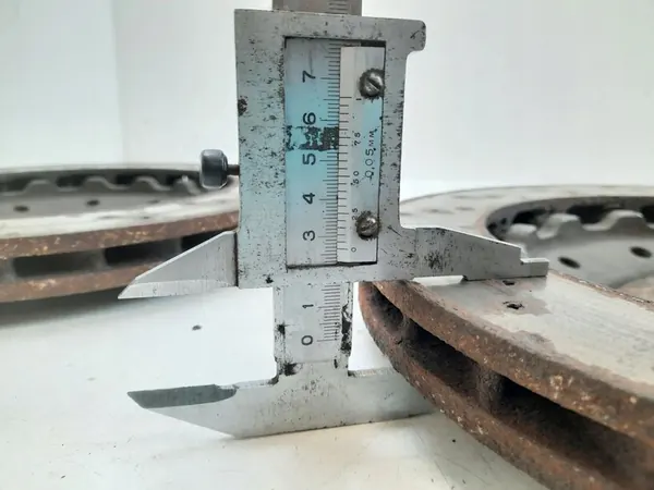 2009 Audi RS6 C6 Discos e Pinças de Freio 0708D image 3