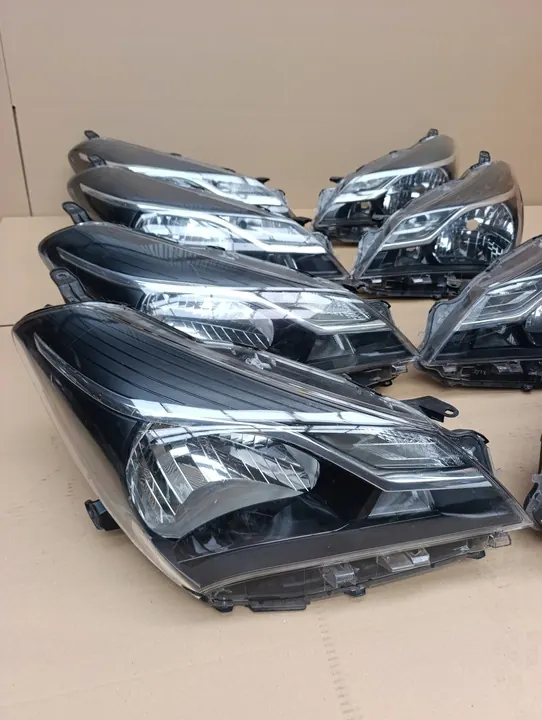 Refletor esquerdo direito Toyota Yaris III Lift 2017-2020 NCMKHII image 2