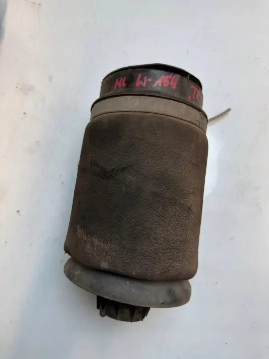 Mercedes-Benz ML W164 Luftfjädring OEM 213322 Höger Bak image 5