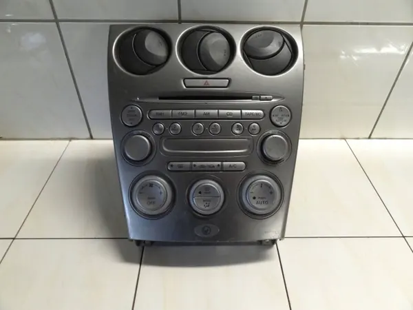 Mazda 6 GG 2004 Radio Frame OEM OKL15052 Gebruikt image 2