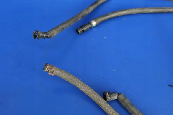 Connecteur de tuyau lave-phare OEM Mercedes SL R230 image 3