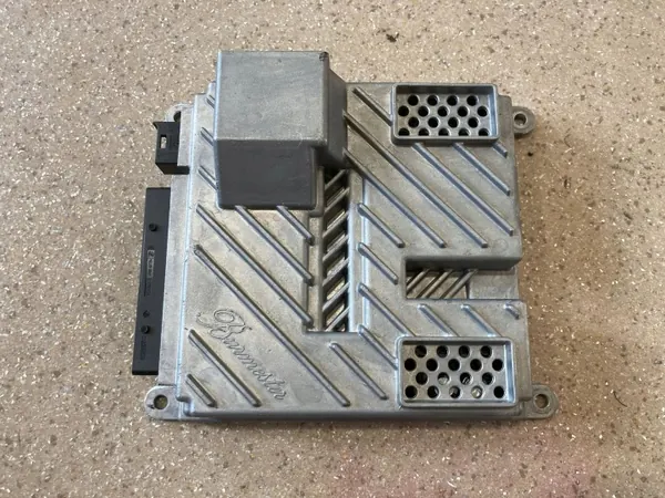 Mercedes-Benz Audioförstärkare OEM A0009008713 image 2