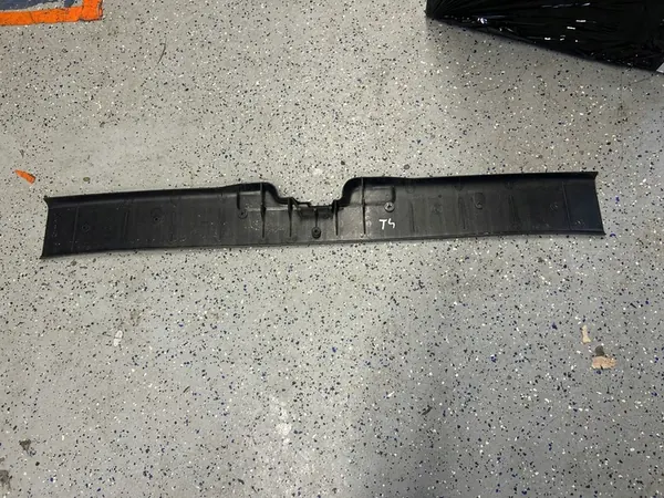 VW T4 Caravelle Takaluukun Peite 705863487A image 2