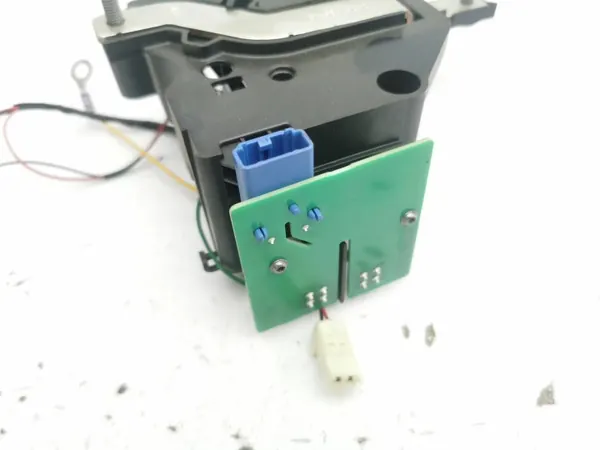 Module contrôle batterie Citroen OEM AEVA9251M01 image 4