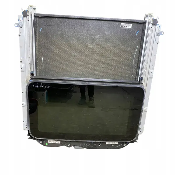 Kattoluukku OEM 68236780AB Dodge Durango 5.7L:lle image 2