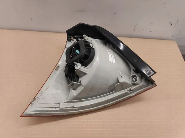 Bakljus Höger Volkswagen Golf V 1K6945096AA image 5