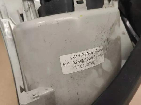 Bakljus Höger Volkswagen Golf V 1K6945096AA image 6
