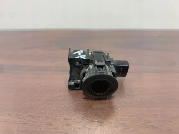 Sensor de aparcamiento Subaru Ascent OEM 87621XC00A image 2